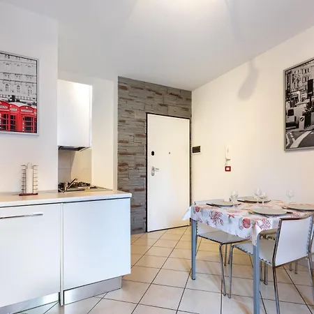 Hostdomus - Miki House Apartment