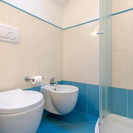 Διαμέρισμα Hostdomus - Miki House Pietra Ligure